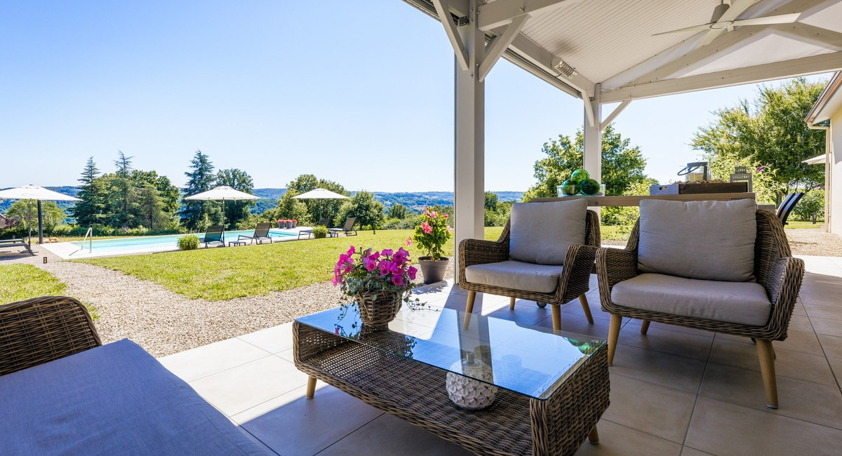 Terrace with breathtaking countryside view at Bijou de Dordogne