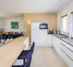 Fully equipped modern kitchen