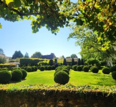 Trémolat Beautiful Dordogne gardens